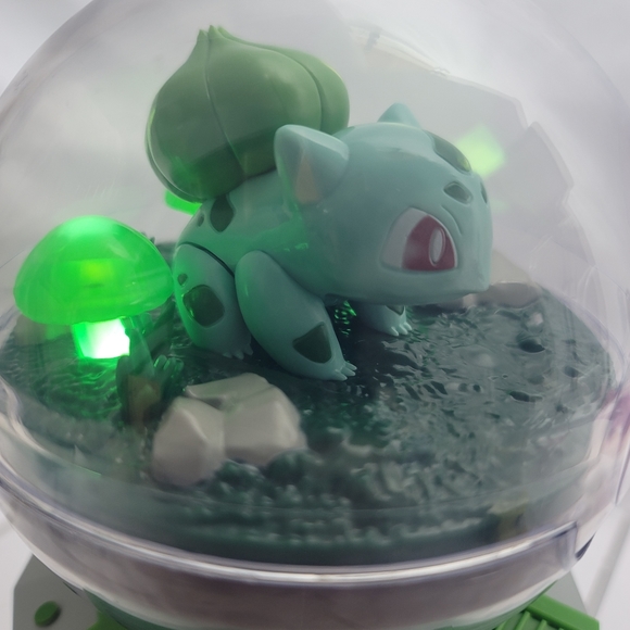 Pokemon Bulbasaur Illuminated Terrarium Collection Gamefreak Nintendo Pokemon - Picture 11 of 16
